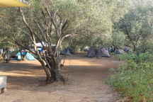 Camp Skriveni ** 