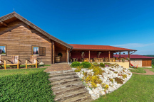 Wine Camp Hazic **** 