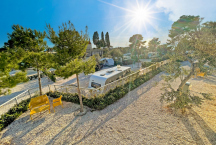 Camp Medora Orbis **** 