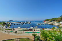 Kamp Zelena Laguna **** 