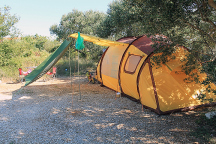 Camp Daleka Obala * 