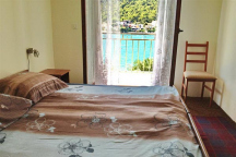 Apartmani i kamp Vala * 