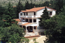 Kamp Plantaža *** 