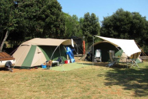 Kamp Diana *** 