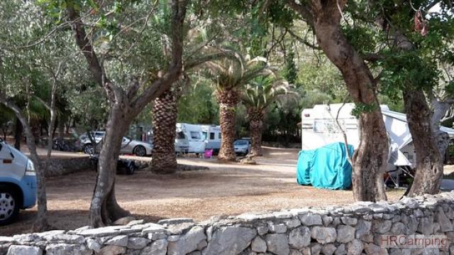 Camp Vrila **** 