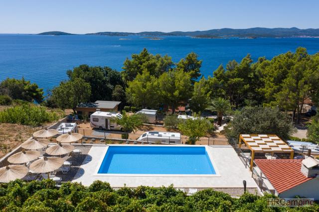 Camp Vala **** 