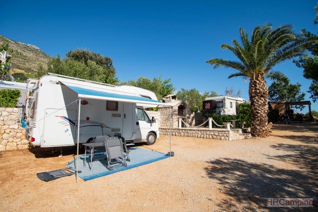 Camp Vala **** 