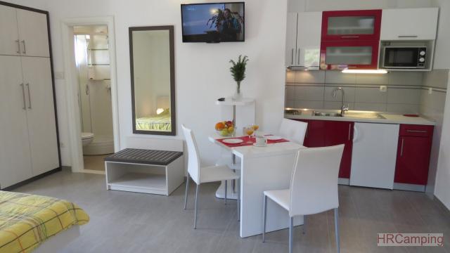 Camp Vala **** 2B - 4B Apartments