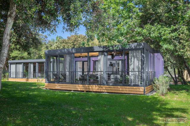 Kamp Mon Perin **** Camping Villa