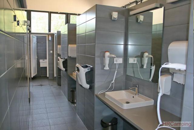 Kamp Terme Jezerčica **** Camping Sanitary