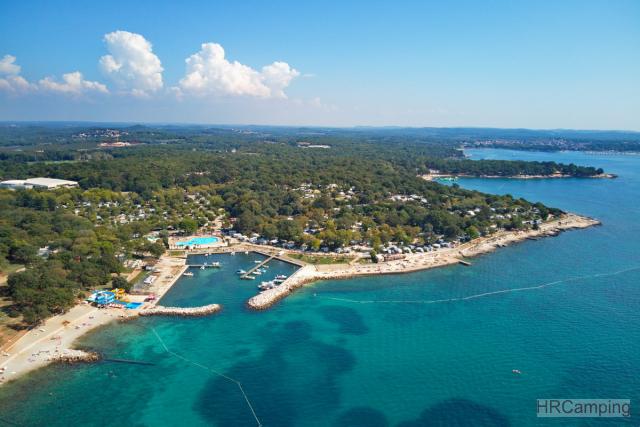 Kamp Zelena Laguna **** 