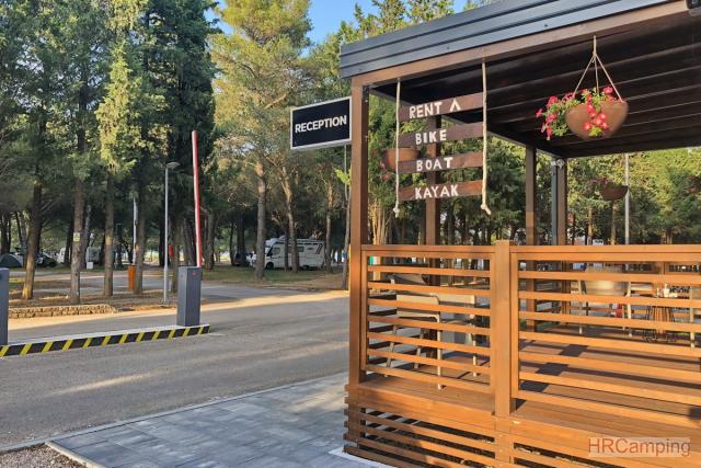 Camping Vransko lake *** 