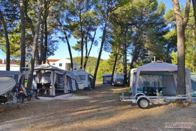 Camping Pasman **** 
